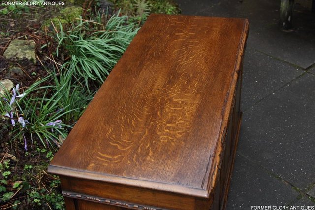 Image 66 of TITCHMARSH AND GOODWIN OAK BLANKET TOY LOG BOX COFFER TABLE