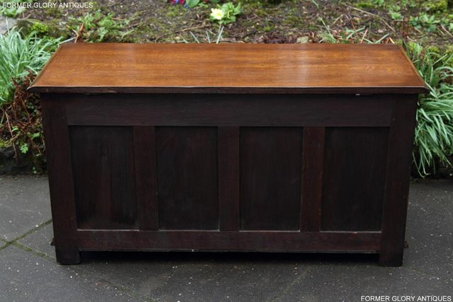 Image 72 of TITCHMARSH AND GOODWIN OAK BLANKET TOY LOG BOX COFFER TABLE