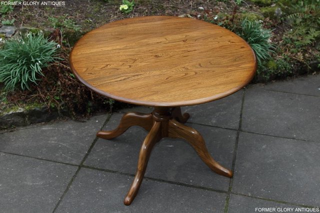 Image 32 of ERCOL GOLDEN DAWN CHESTER ROUND DINING TABLE & FOUR CHAIRS