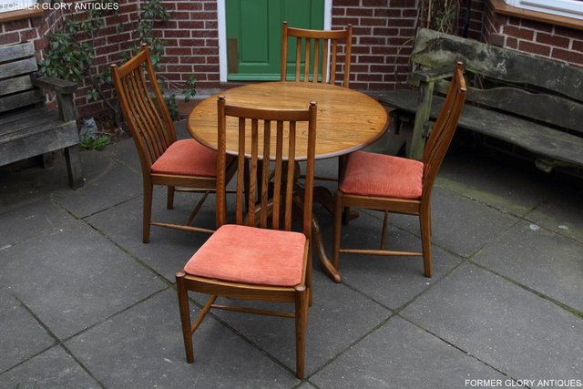 Image 40 of ERCOL GOLDEN DAWN CHESTER ROUND DINING TABLE & FOUR CHAIRS