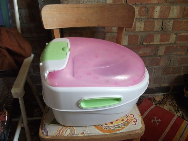 Preview of the first image of BABY POTTY.