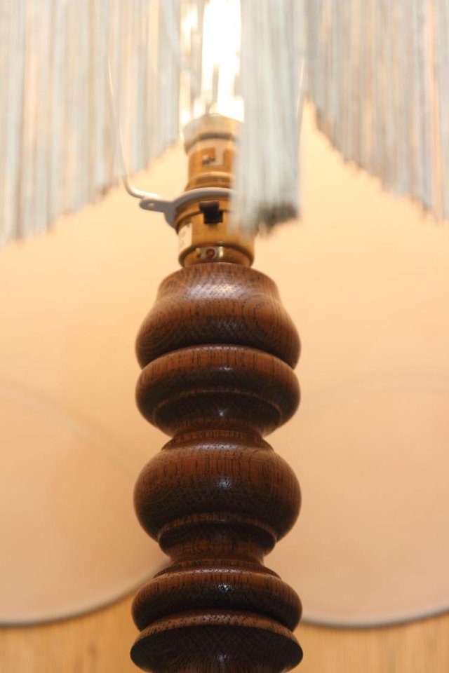Image 6 of OLD CHARM LIGHT OAK STANDARD TABLE ARMCHAIR LAMP LIGHT SHADE