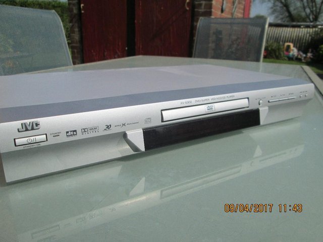 Image 3 of JVC XV-S302 DVD/CD player (Incl P&P)