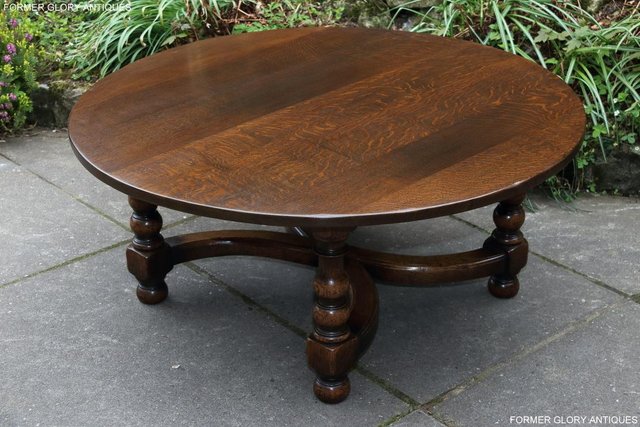 Image 18 of TITCHMARSH AND GOODWIN OAK COFFEE PHONE LAMP ARMCHAIR TABLE