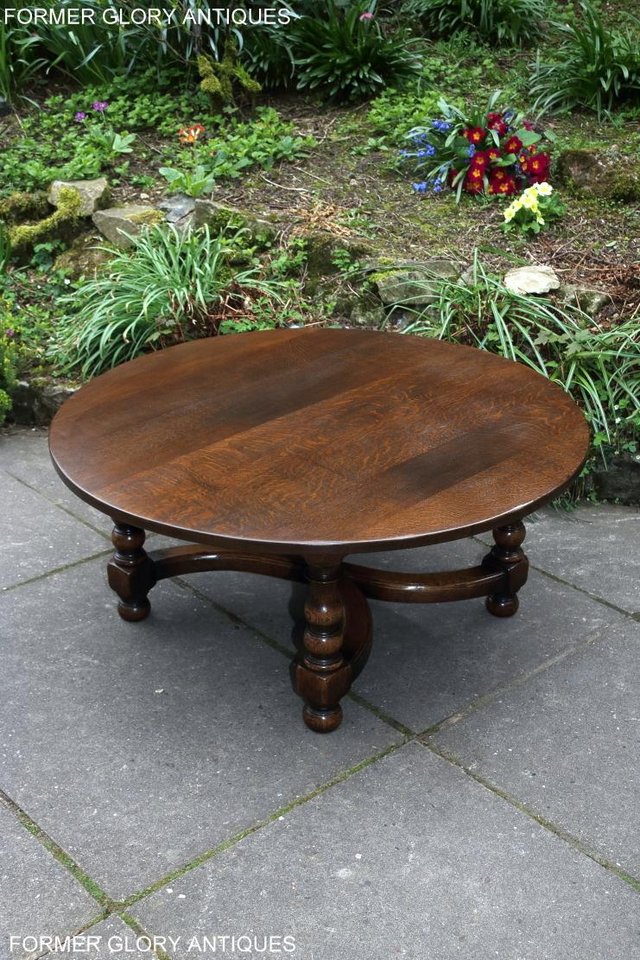 Image 33 of TITCHMARSH AND GOODWIN OAK COFFEE PHONE LAMP ARMCHAIR TABLE