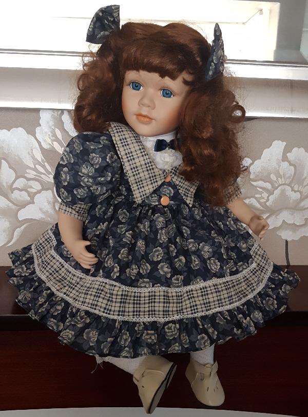 Preview of the first image of Beautiful Porcelain Collectors Doll    BX17.