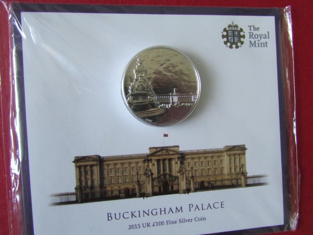 Preview of the first image of 2015 ROYAL MINT UK £100 FINE SILVER BUCKINGHAM PALACE COIN.
