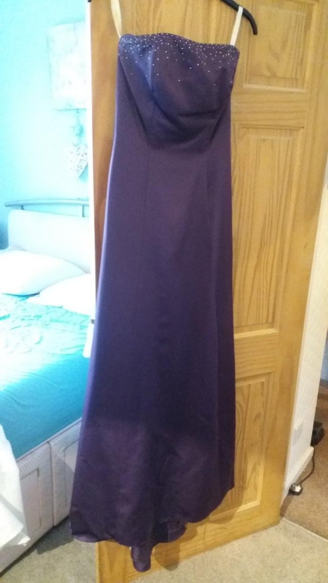 Preview of the first image of Prom/evening dress.