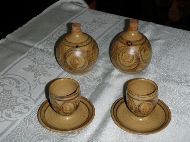 Image 2 of BREAKFAST SET 6piece by Alvingham Pottery,Louth,Lincs