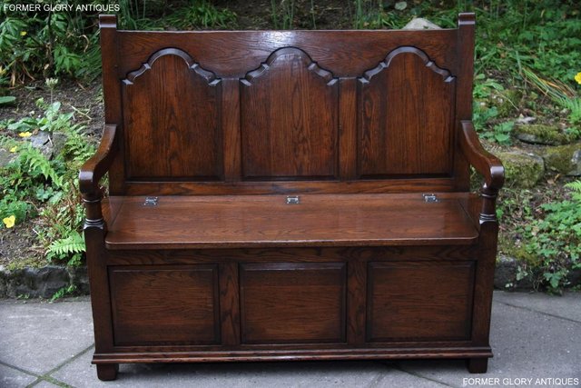 Preview of the first image of TITCHMARSH & GOODWIN STYLE OAK MONKS BENCH HALL SEAT SETTLE.