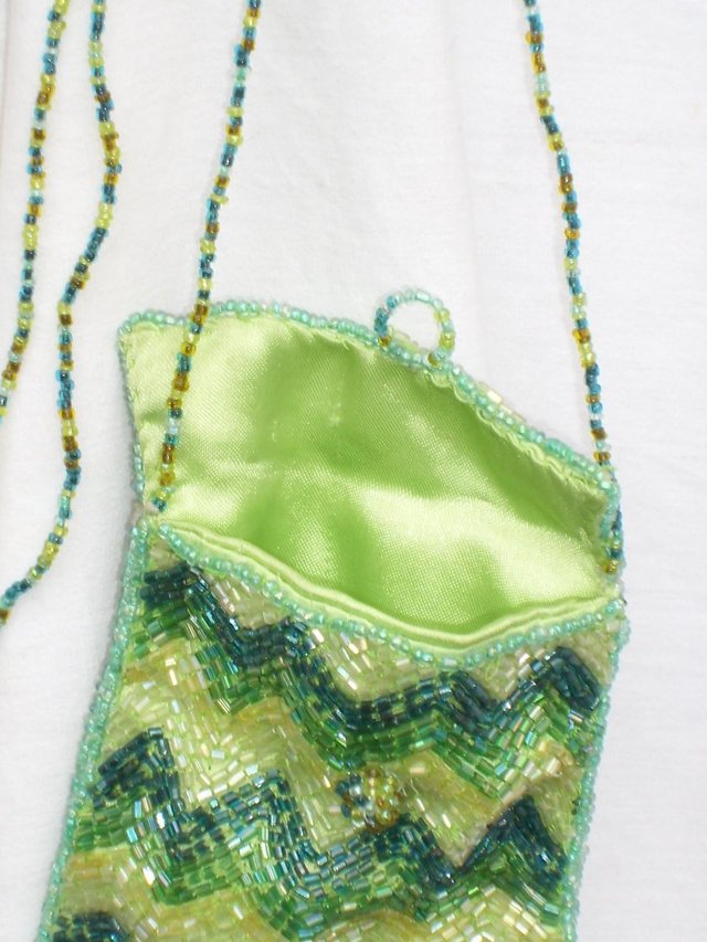 Image 2 of Cute Small Green Beaded Penny Purse/Handbag