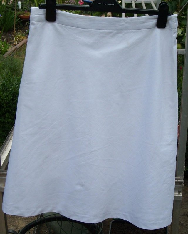Image 2 of White Linen Mix Skirt-Embroidery/Pearl Detail-Size 12