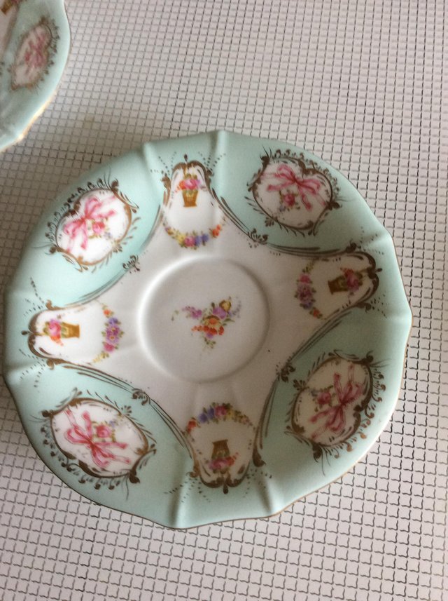 Image 2 of 2 Beautiful vintage china cups and saucers.