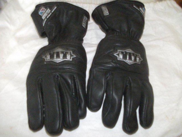 Preview of the first image of AKITO MOTORCYCLE GLOVES.