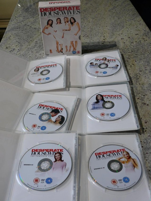 Image 2 of Box set Desperate Housewives DVD's