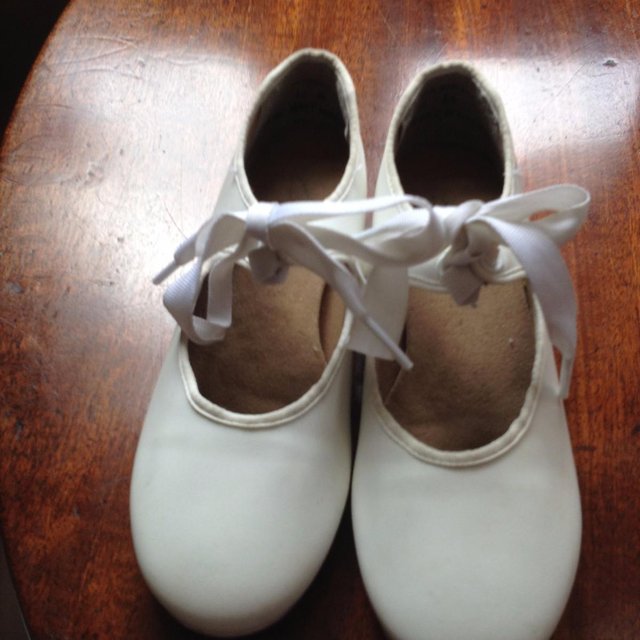 Preview of the first image of Tap shoes used size 13 white.