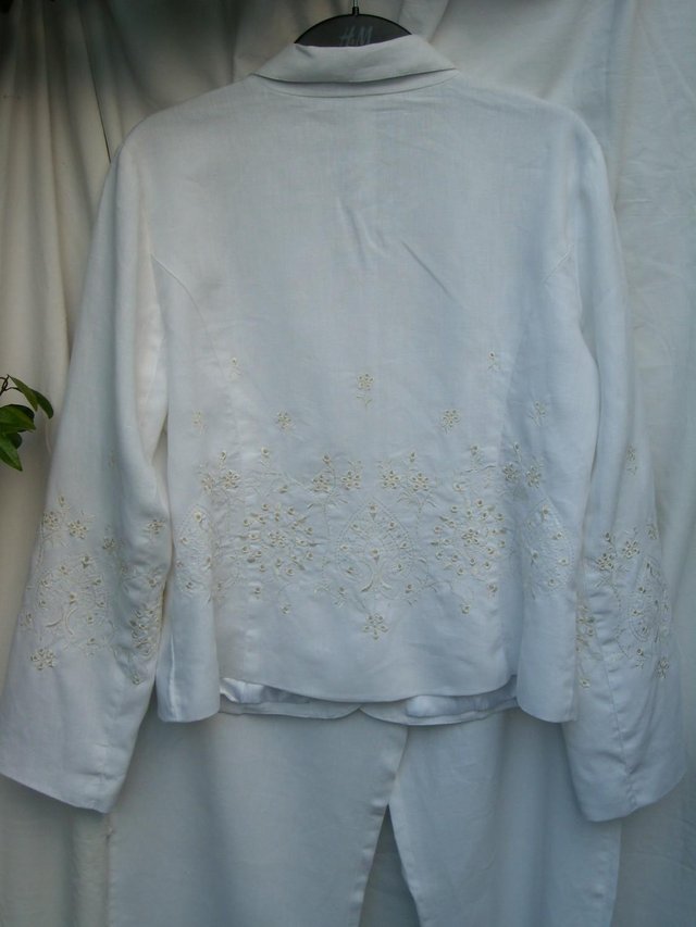 Image 2 of DEANE & WHITE –White Linen Trouser Suit - Size 12