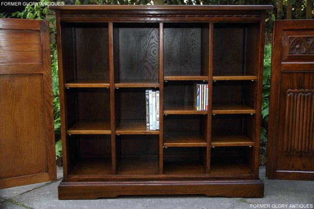Image 8 of OLD CHARM LIGHT OAK DVD CD CABINET STAND SIDEBOARD BOOKCASE