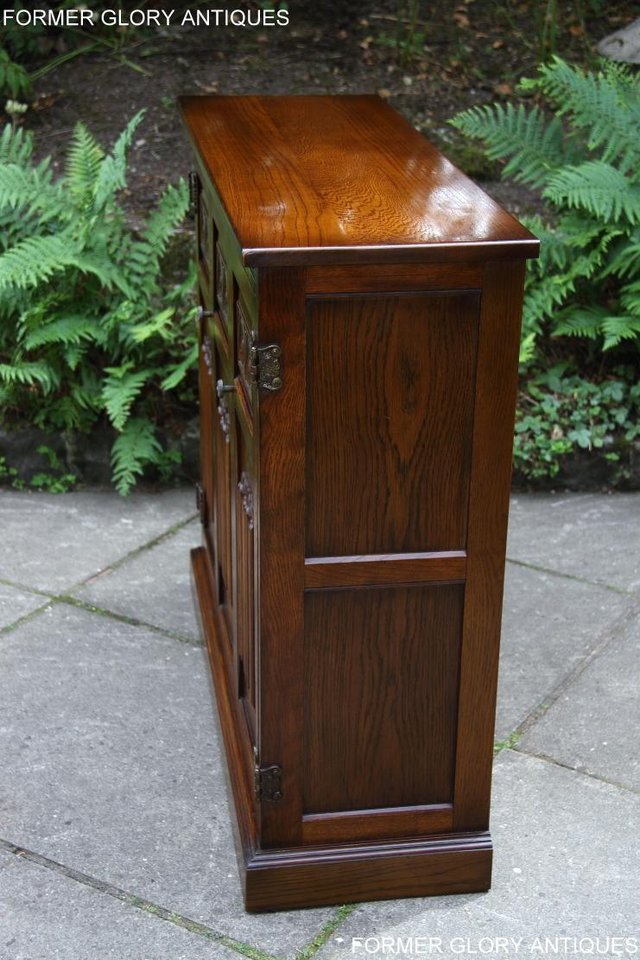 Image 9 of OLD CHARM LIGHT OAK DVD CD CABINET STAND SIDEBOARD BOOKCASE
