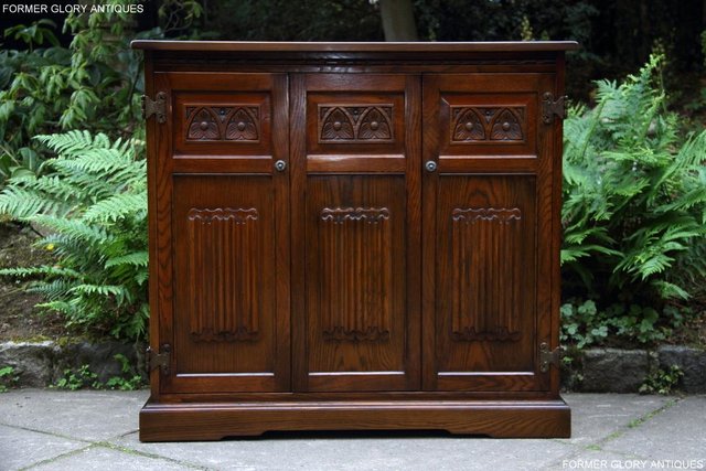 Image 13 of OLD CHARM LIGHT OAK DVD CD CABINET STAND SIDEBOARD BOOKCASE