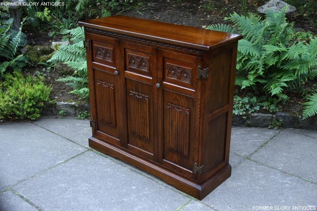 Image 38 of OLD CHARM LIGHT OAK DVD CD CABINET STAND SIDEBOARD BOOKCASE