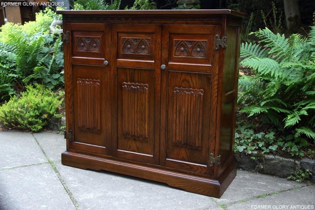 Image 42 of OLD CHARM LIGHT OAK DVD CD CABINET STAND SIDEBOARD BOOKCASE