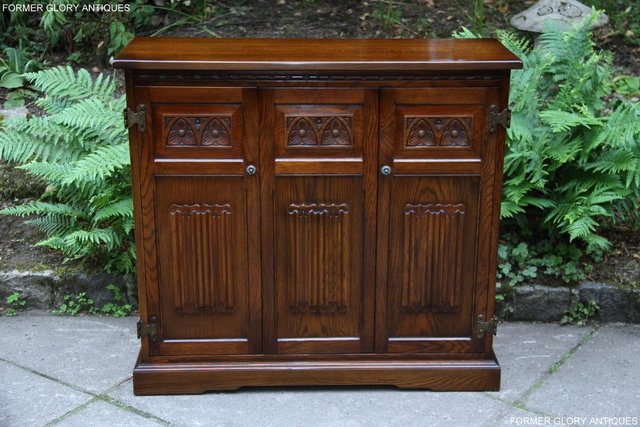 Image 53 of OLD CHARM LIGHT OAK DVD CD CABINET STAND SIDEBOARD BOOKCASE