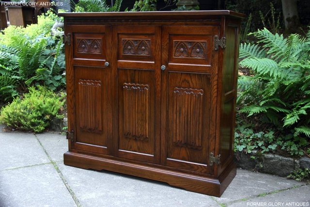 Image 57 of OLD CHARM LIGHT OAK DVD CD CABINET STAND SIDEBOARD BOOKCASE