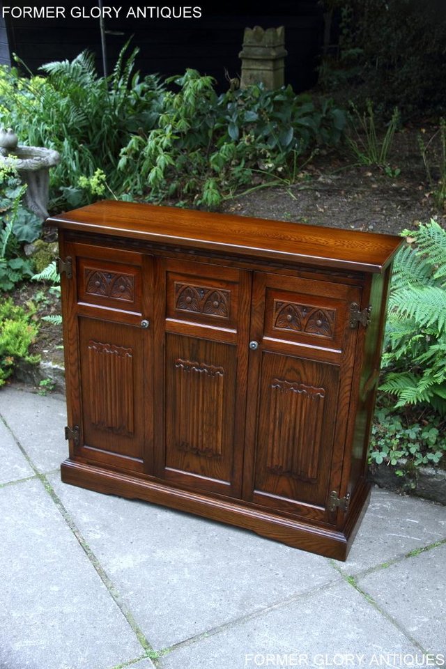 Image 63 of OLD CHARM LIGHT OAK DVD CD CABINET STAND SIDEBOARD BOOKCASE