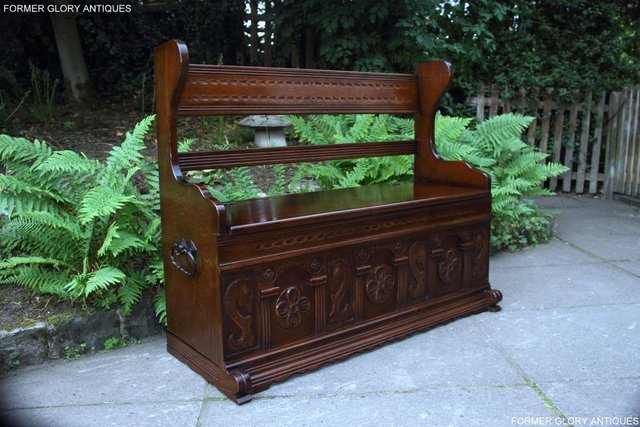 Image 100 of A JAYCEE OLD CHARM OAK HALL SEAT SETTLE MONKS BENCH CHEST
