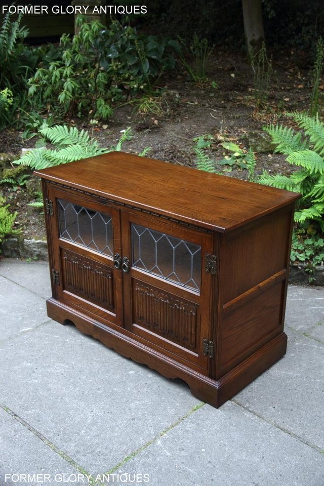 Image 62 of AN OLD CHARM LIGHT OAK TV HI FI CD DVD CABINET TABLE STAND