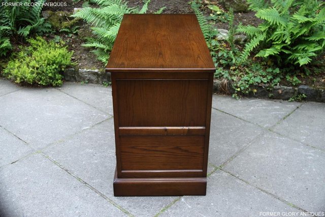 Image 73 of AN OLD CHARM LIGHT OAK TV HI FI CD DVD CABINET TABLE STAND