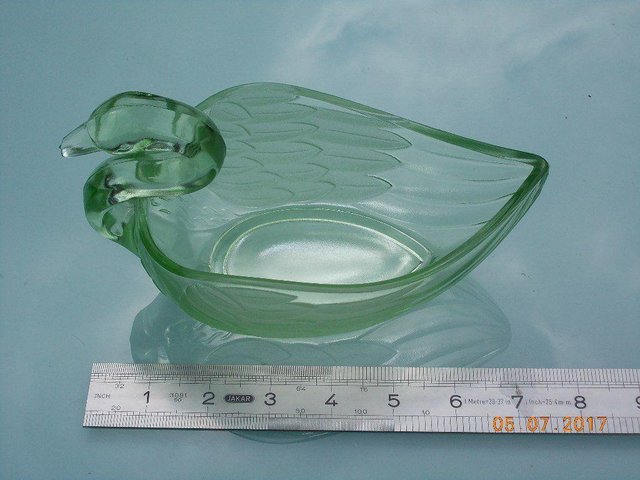 Image 2 of Vintage Green Glass Swan