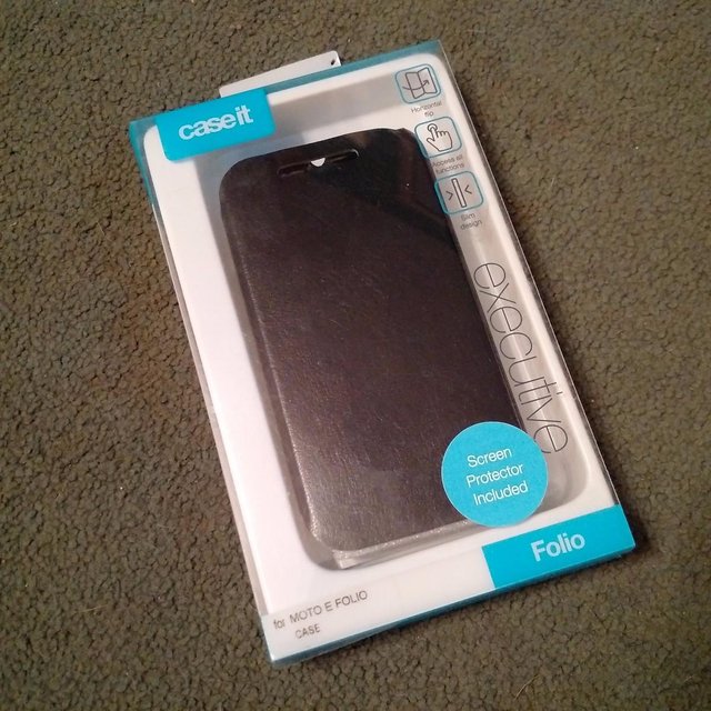 Preview of the first image of Caseit Moto E Folio Case.