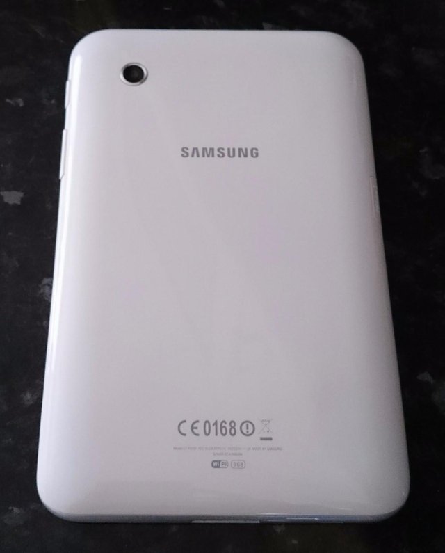 Image 2 of Samsung Galaxy Tab 2 8GB White & Original Samsung Case