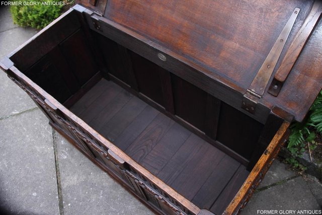 Image 7 of TITCHMARSH & GOODWIN OAK BLANKET TOY BOX DOWER CHEST COFFER