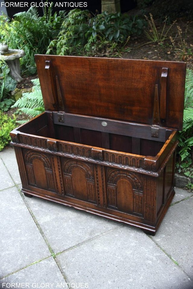 Image 12 of TITCHMARSH & GOODWIN OAK BLANKET TOY BOX DOWER CHEST COFFER