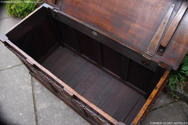 Image 36 of TITCHMARSH & GOODWIN OAK BLANKET TOY BOX DOWER CHEST COFFER