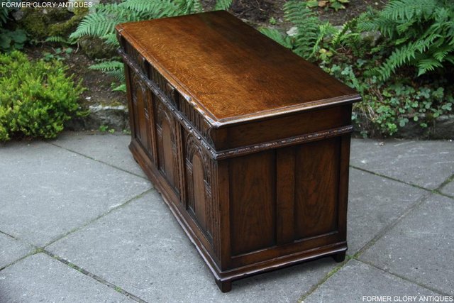 Image 57 of TITCHMARSH & GOODWIN OAK BLANKET TOY BOX DOWER CHEST COFFER