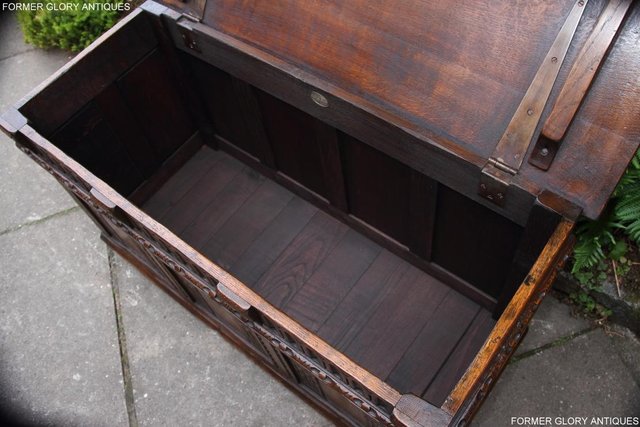 Image 60 of TITCHMARSH & GOODWIN OAK BLANKET TOY BOX DOWER CHEST COFFER