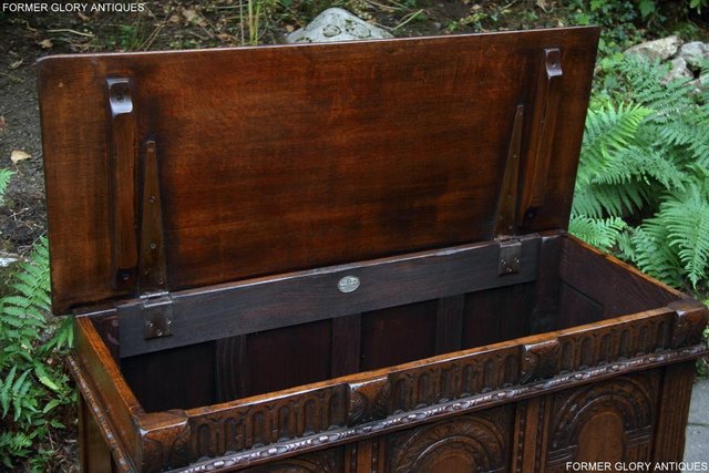 Image 65 of TITCHMARSH & GOODWIN OAK BLANKET TOY BOX DOWER CHEST COFFER