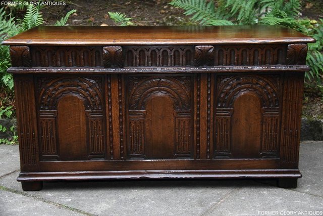 Image 70 of TITCHMARSH & GOODWIN OAK BLANKET TOY BOX DOWER CHEST COFFER