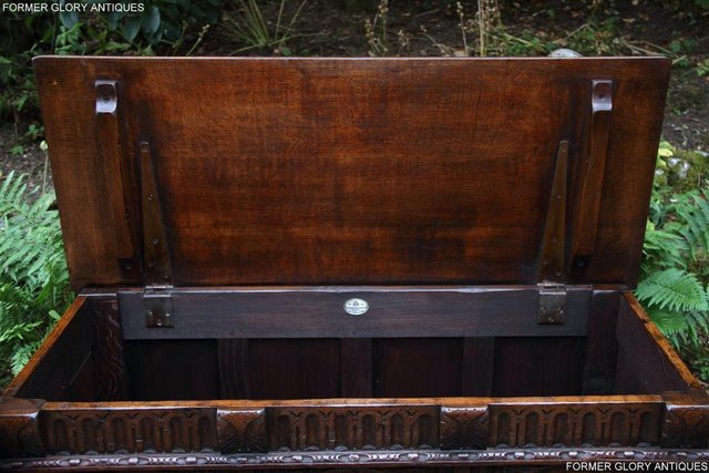 Image 91 of TITCHMARSH & GOODWIN OAK BLANKET TOY BOX DOWER CHEST COFFER