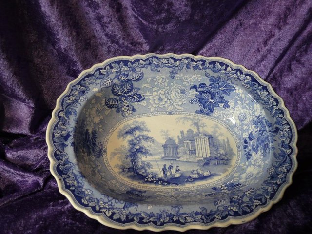 Image 3 of Oval Dish Vine pattern Blue & white