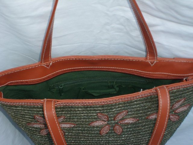 Image 2 of Green Straw Bucket Shopper Bag/Handbag
