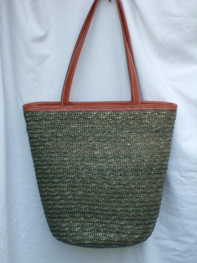 Image 3 of Green Straw Bucket Shopper Bag/Handbag