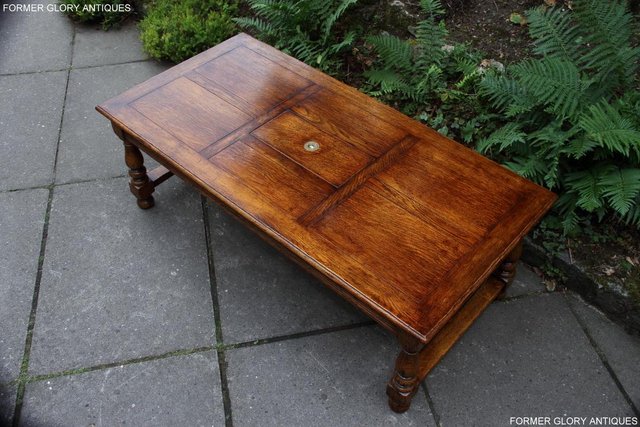 Image 20 of TITCHMARSH & GOODWIN STYLE OAK COFFEE TEA GAMES TABLE STAND