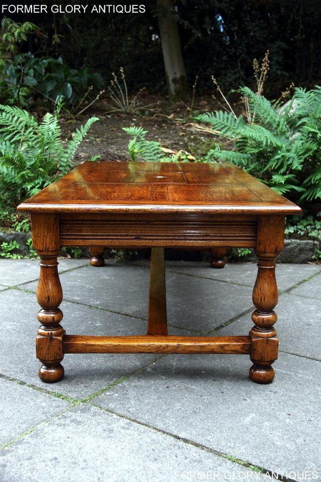 Image 31 of TITCHMARSH & GOODWIN STYLE OAK COFFEE TEA GAMES TABLE STAND
