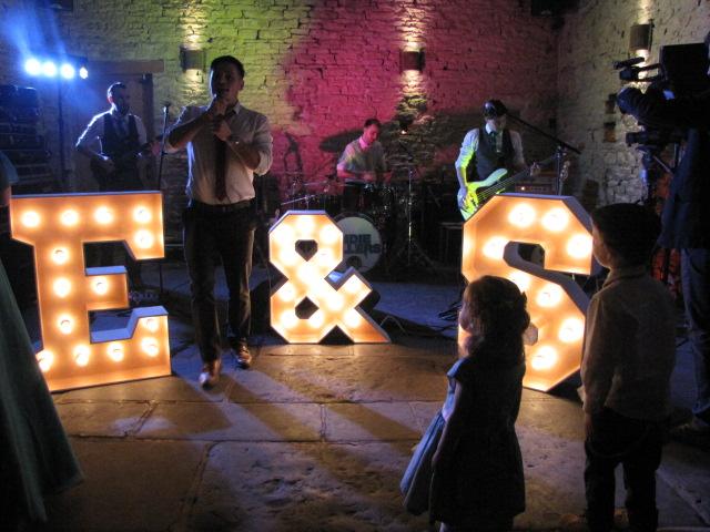 Preview of the first image of Light up E & S letters.