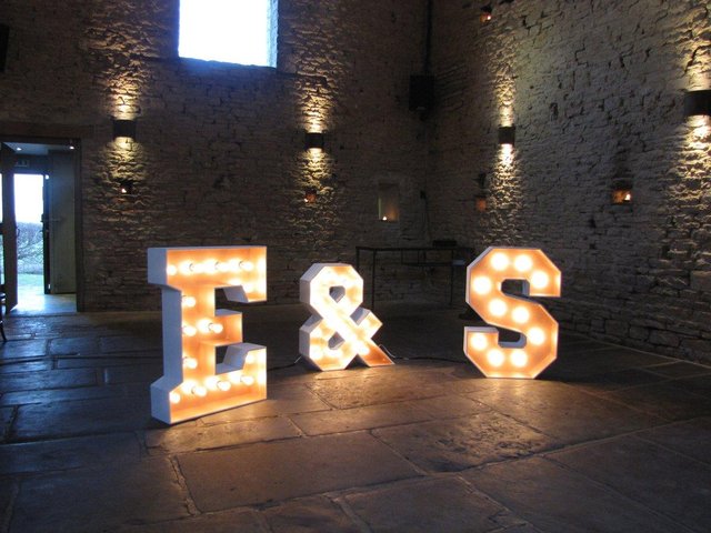 Image 2 of Light up E & S letters